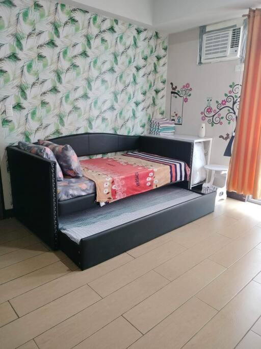 Cubao Manhattan Heights, Unit 8Bc Tower B, 1 Br Manila Exterior foto